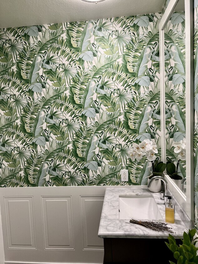 Foto del edificio - 141 S Clark Dr