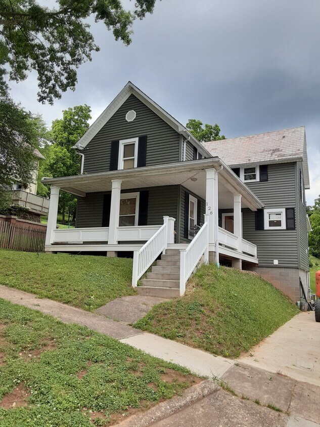 Primary Photo - 126 Euclid Pl