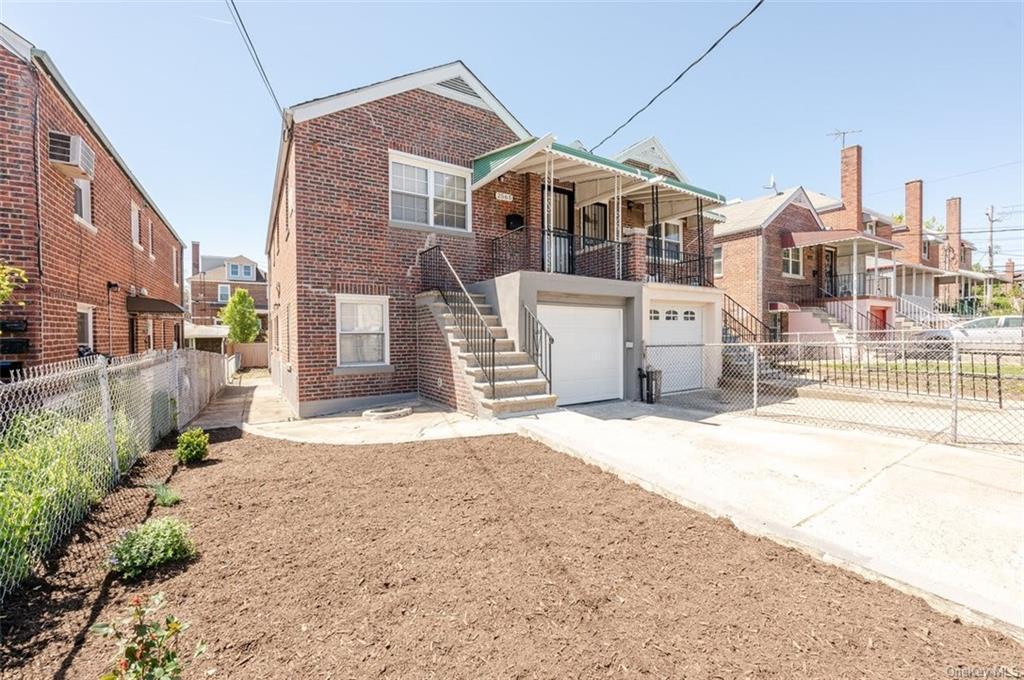 Front of House - 2565 Laconia Ave