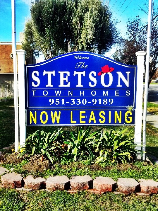 Stetson Townhomes: a quiet, quaint community - Stetson Townhomes