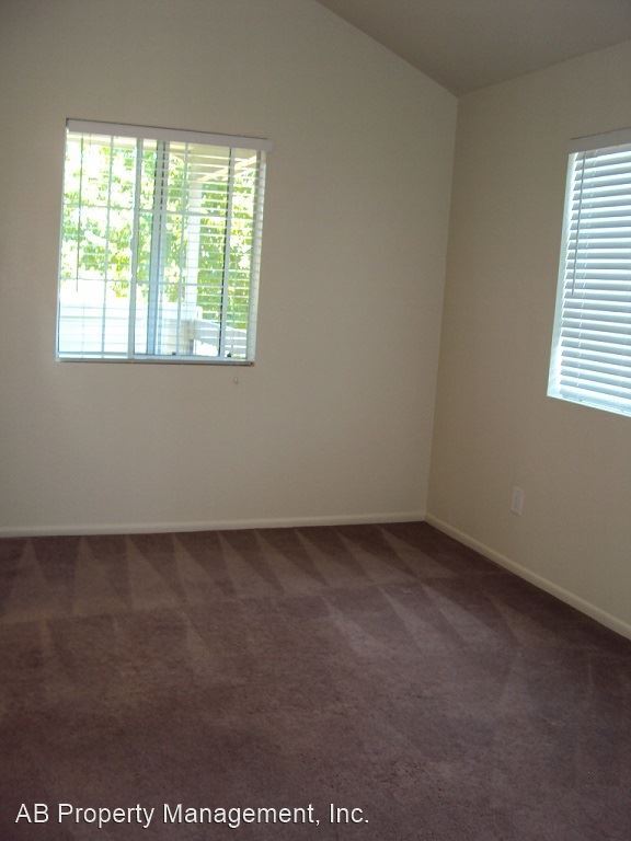 Building Photo - 3 br, 2 bath House - 8145 #H Mt. View Drive