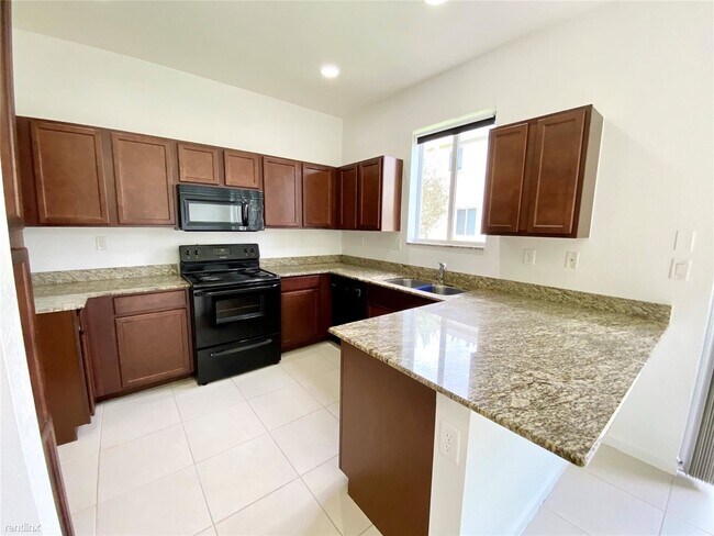 Building Photo - 3 br, 2.5 bath House - 21479 NW 14th Ct
