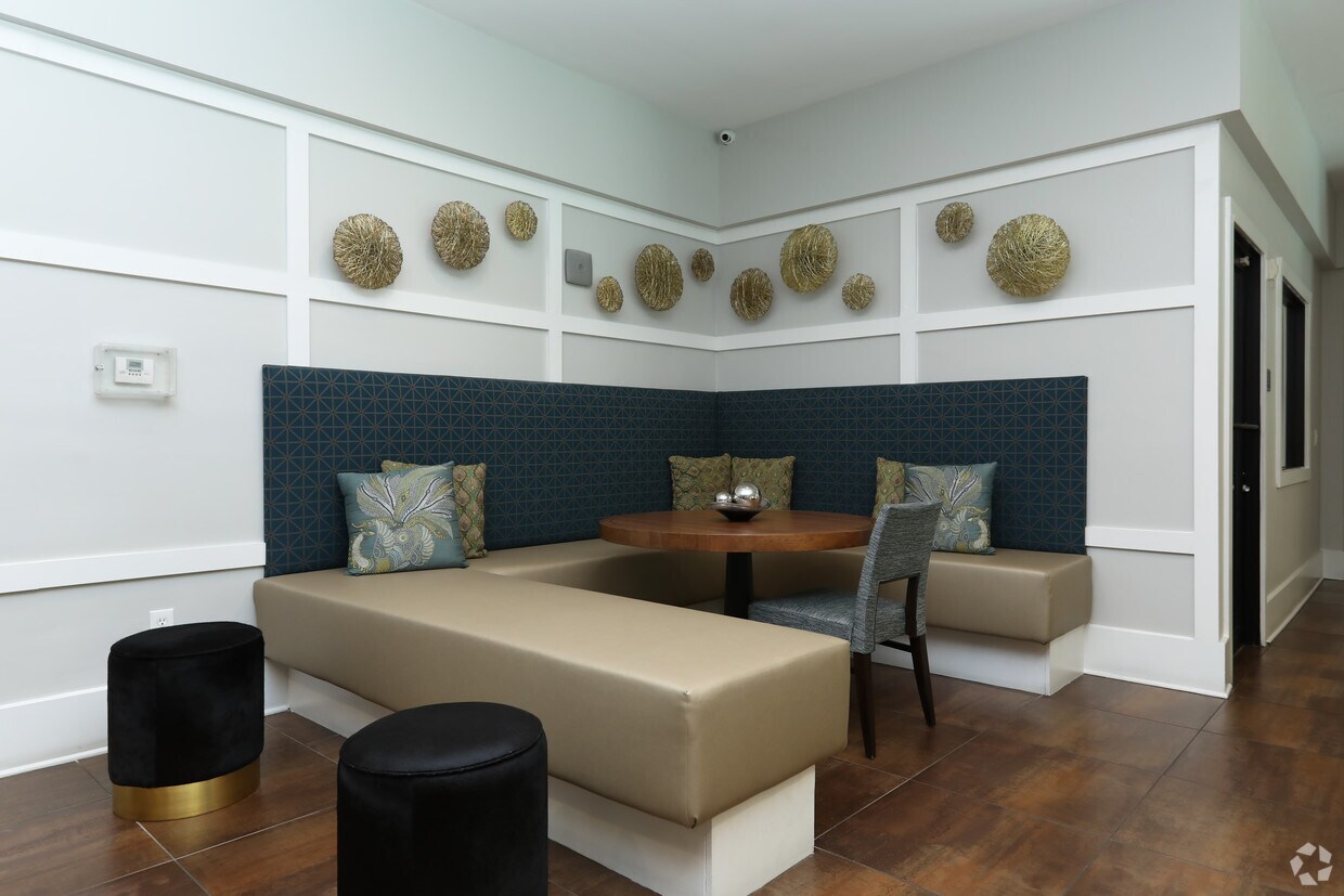 Bell Perimeter Center 70 Perimeter Ctr E Atlanta, GA Apartments for