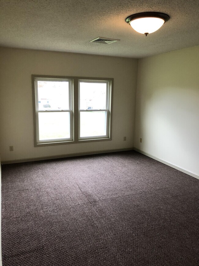 Foto del edificio - 63 Walmet Ln