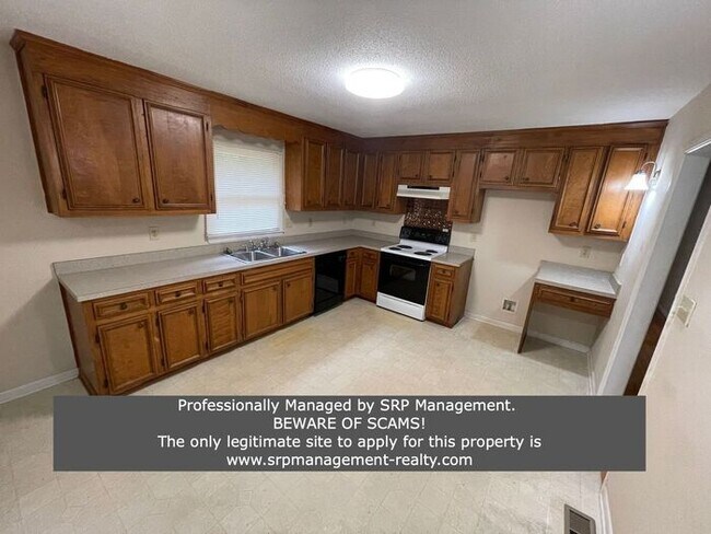 Building Photo - Charming 3BR/2BA for Rent in Bessemer City...