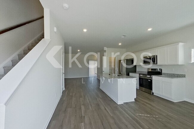 Foto del edificio - 2153 Banyon Cir