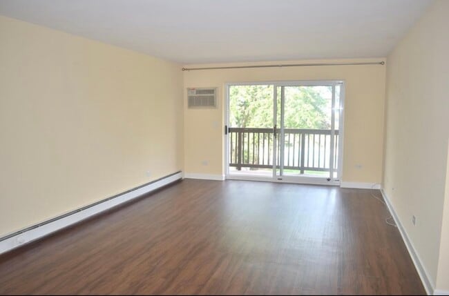 Building Photo - 2226 S Goebbert Rd