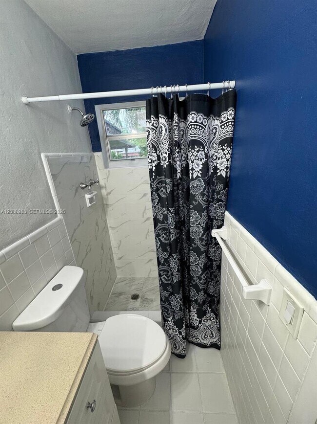 Foto del edificio - 1281 NE 210th Terrace