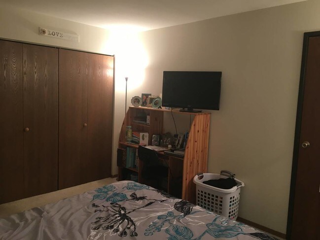 11200 W Cleveland Ave Unit G5, West Allis, WI 53227 - Apartment for Rent in West Allis, WI ...