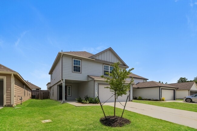 Building Photo - 2430 Flathead Dr