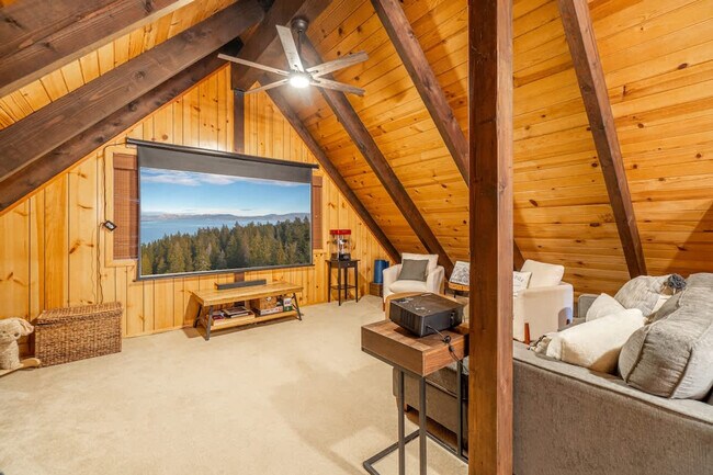 Foto del edificio - 300 Tomahawk Ave