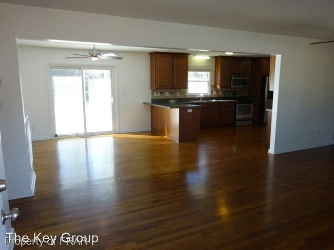 Building Photo - 2 br, 2 bath House - 6407 Fenwick Place