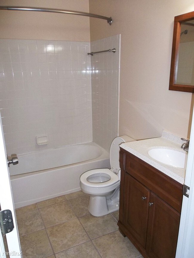 Foto del edificio - 1852 Campau Farms Cir