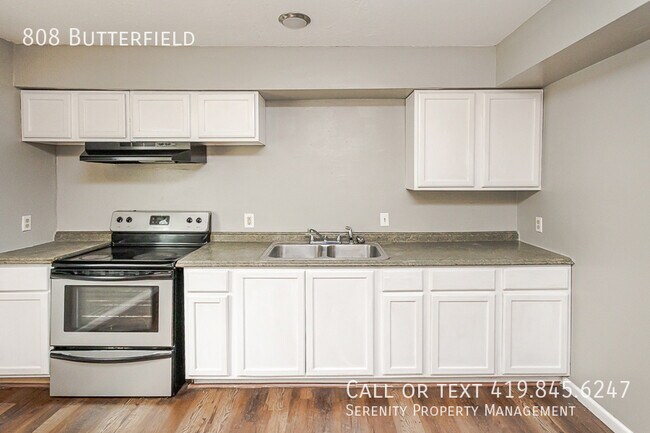 Building Photo - 808 Butterfield-