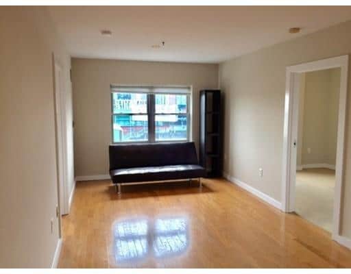 Foto del edificio - 534 Commonwealth Ave