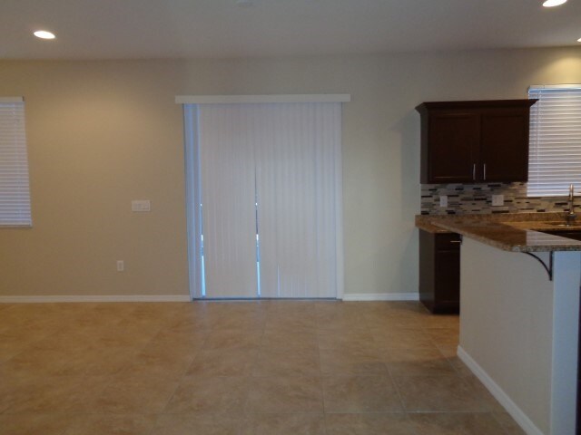 Foto del edificio - 8804 Founders Circle
