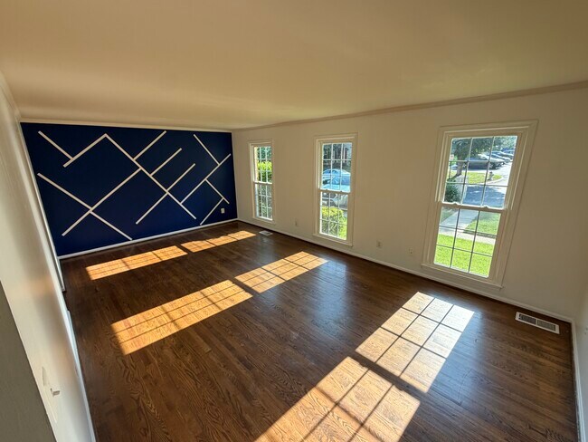 Foto del edificio - 9200 Weathervane Pl