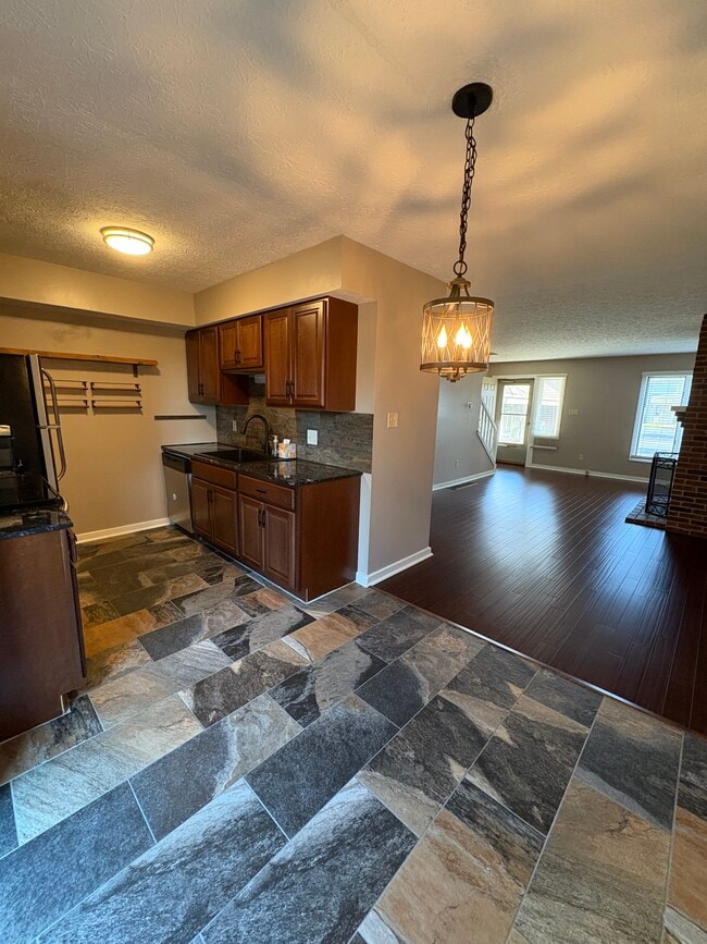 Building Photo - 331 St Andrews Dr