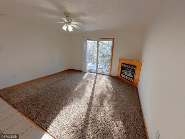 Building Photo - 1279 Pinewood Trail