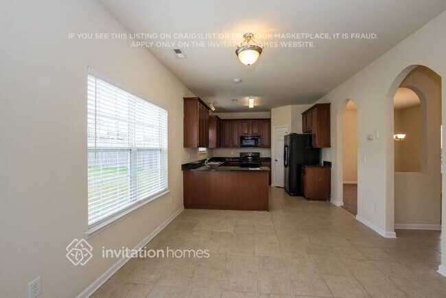 Foto del edificio - 1004 Oakstone Dr