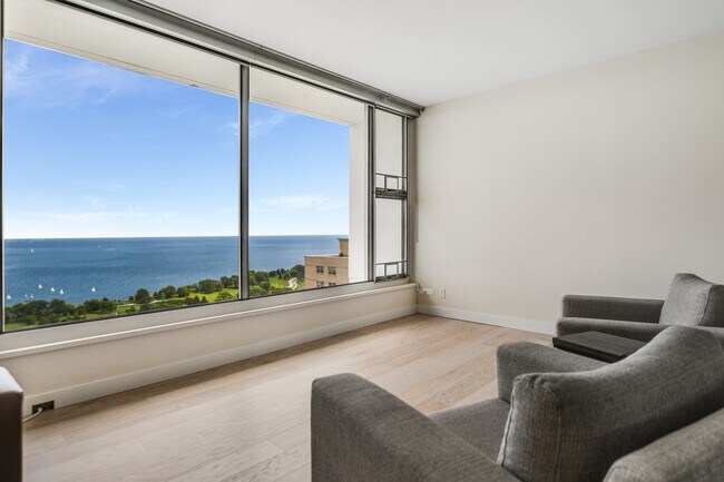 Foto del edificio - 3200 N Lake Shore Dr