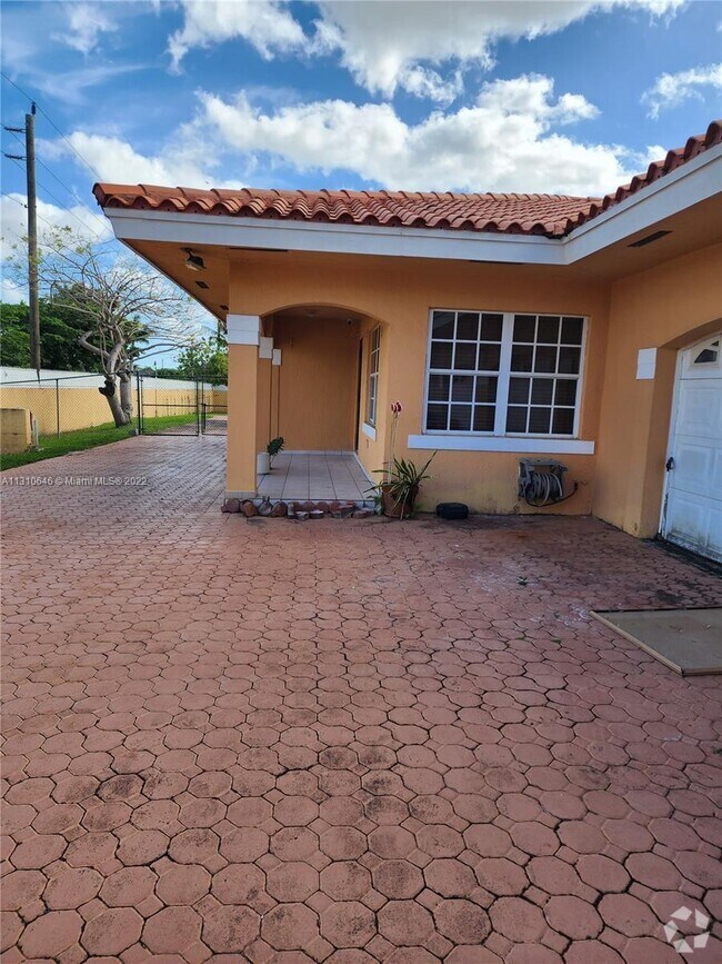 Lake Pointe Cheap Houses for Rent Miami, FL 1 Homes