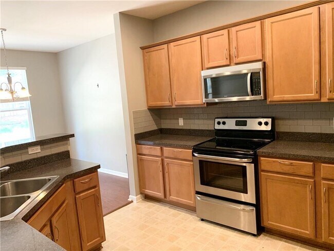 Building Photo - 306 Kaley Dr