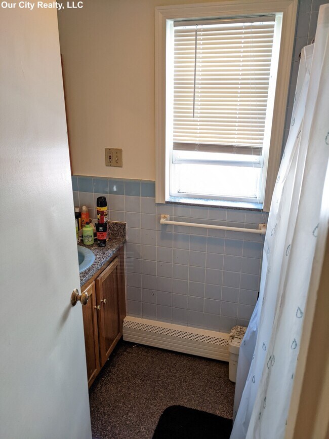 Building Photo - 273 Highland Ave
