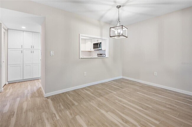 Building Photo - 1531 Placida Rd