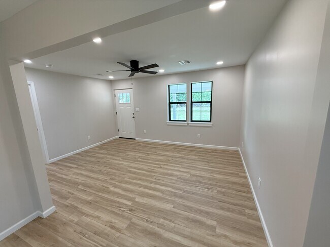 Foto del edificio - 8626 NE 17th St