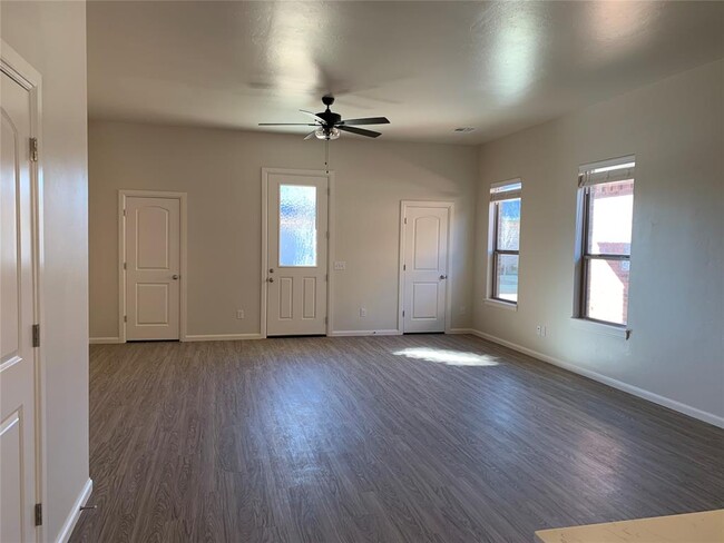 Foto del edificio - 4607 Enclave Dr