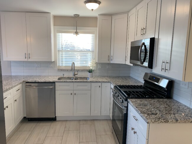 Building Photo - 8729 W 73rd Pl