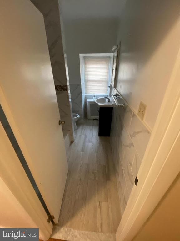 Foto del edificio - 4616 Cedar Ave