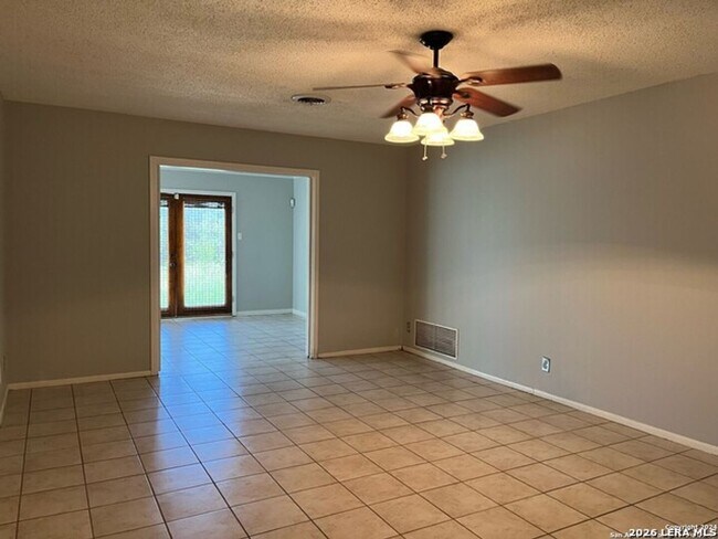 Foto del edificio - Move-in Special: First full month of rent FREE with a 2-year lease.