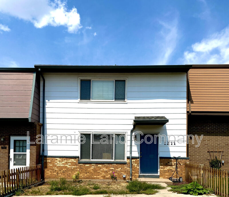 Primary Photo - 1211 Downey St