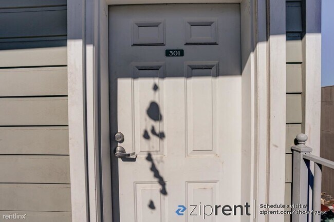 Foto del edificio - 2 br, 2 bath Condo - 199 Tiffany Avenue, S...