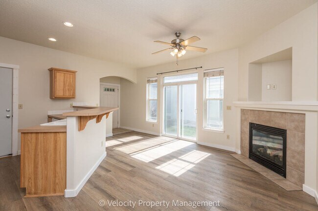 Foto del edificio - 1025 NE Rambling Ln