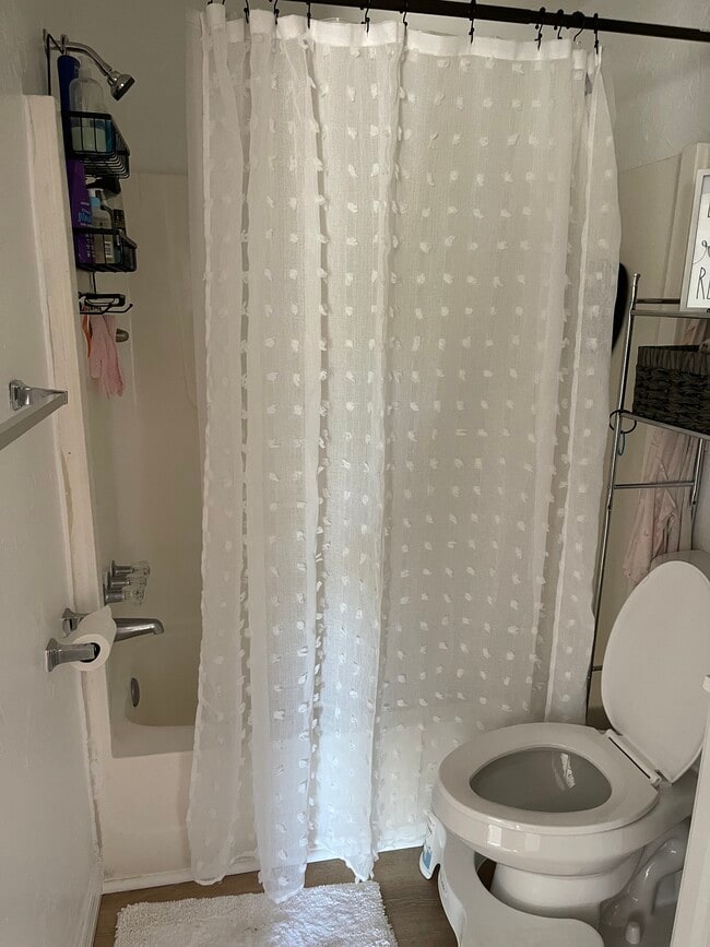 Bathroom - 5159 6th Ave N