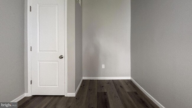 Building Photo - 5140 W Stiles St