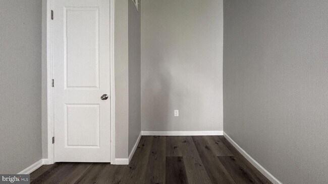 Foto del edificio - 5140 W Stiles St