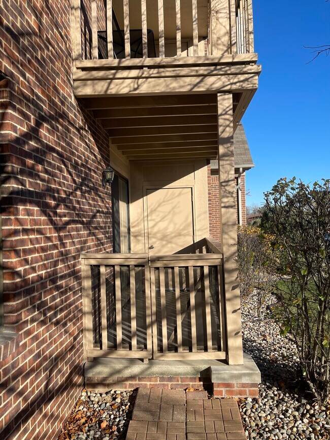 Foto del edificio - 15803 Balfour Dr
