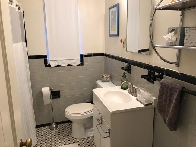 Building Photo - 6100 Wilson Ln