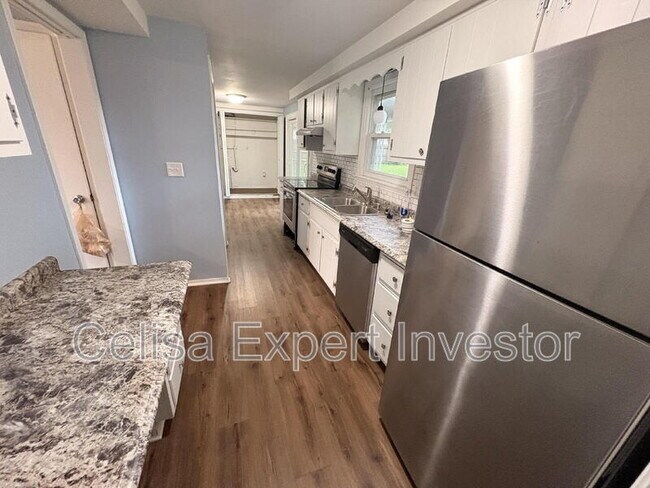 Foto del edificio - 4705 Hartford Dr