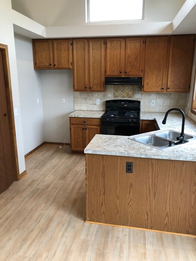 Building Photo - 4541 Brookmeadow Ct SE