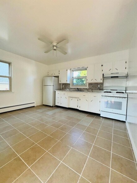 Primary Photo - 429 S 3rd Ave
