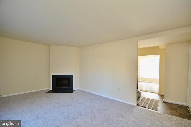 Building Photo - 6466 Franconia Rd
