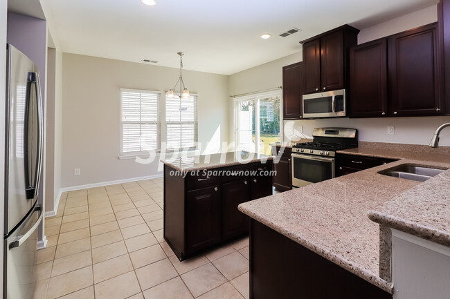 Building Photo - 3586 Catherine Creek Place