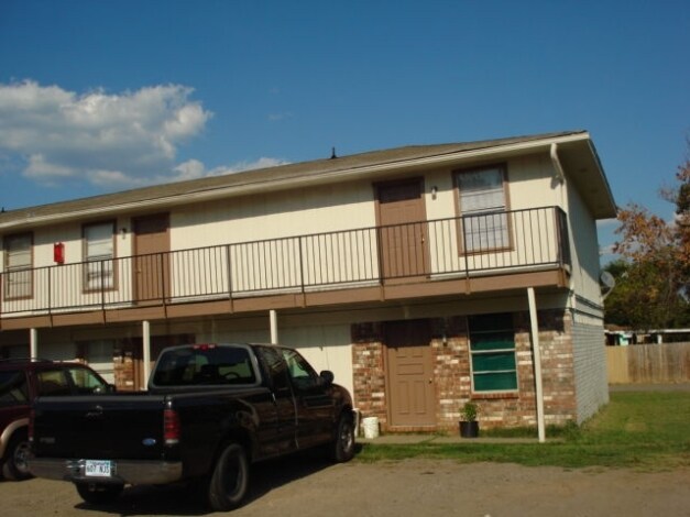 Building Photo - 3711 Birnie Ave