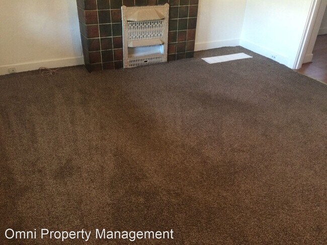 Building Photo - 2 br, 1 bath House - 2820 Clermont Ave.