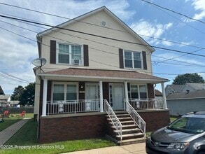 Building Photo - 416 W Atherton St